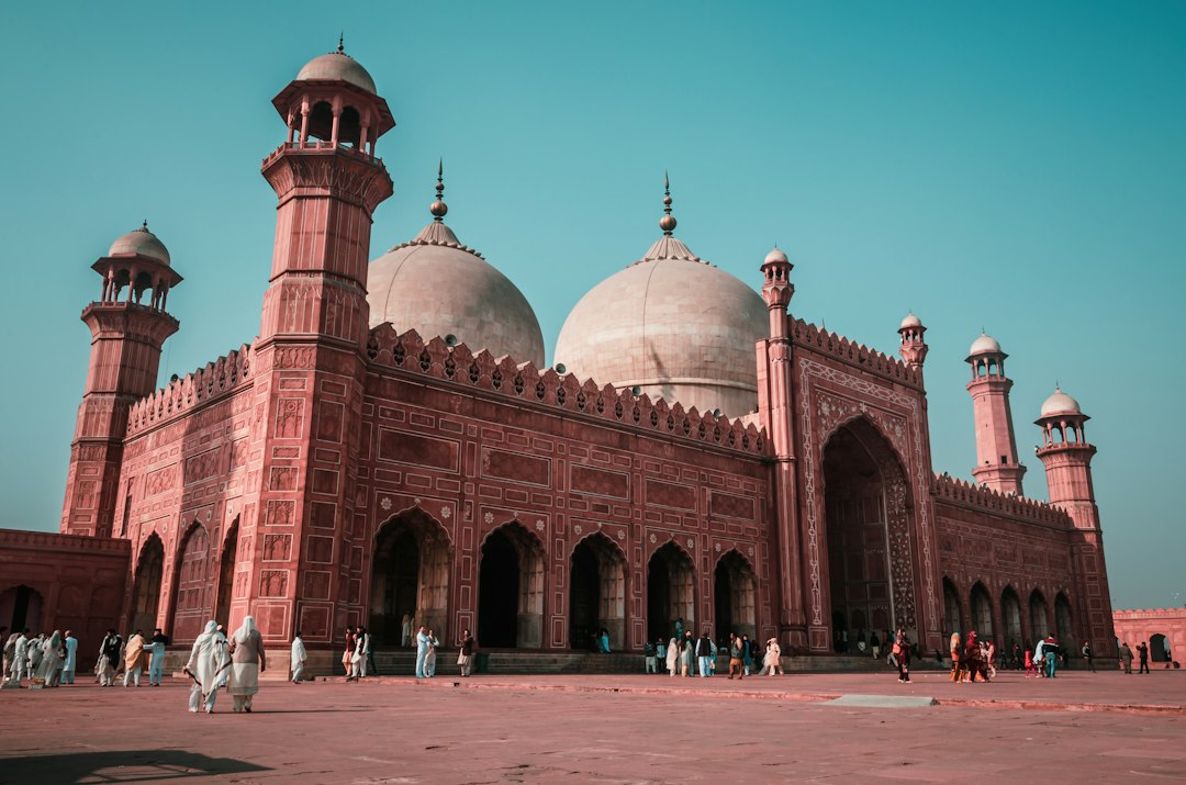 Flights to Lahore Pakistan